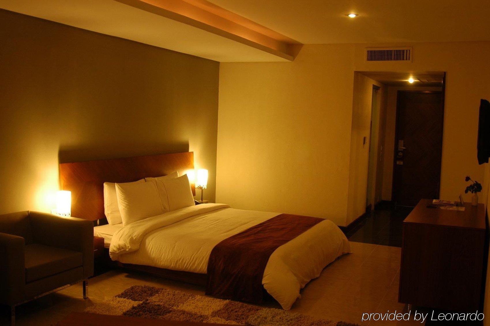 Hotel One Sialkot Quarto foto